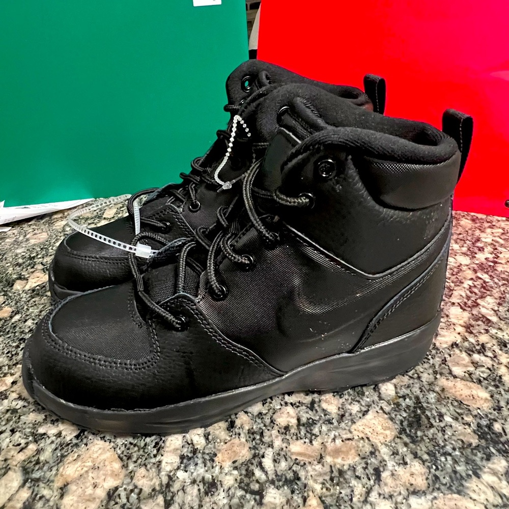 Nike ACG boots kids size 3